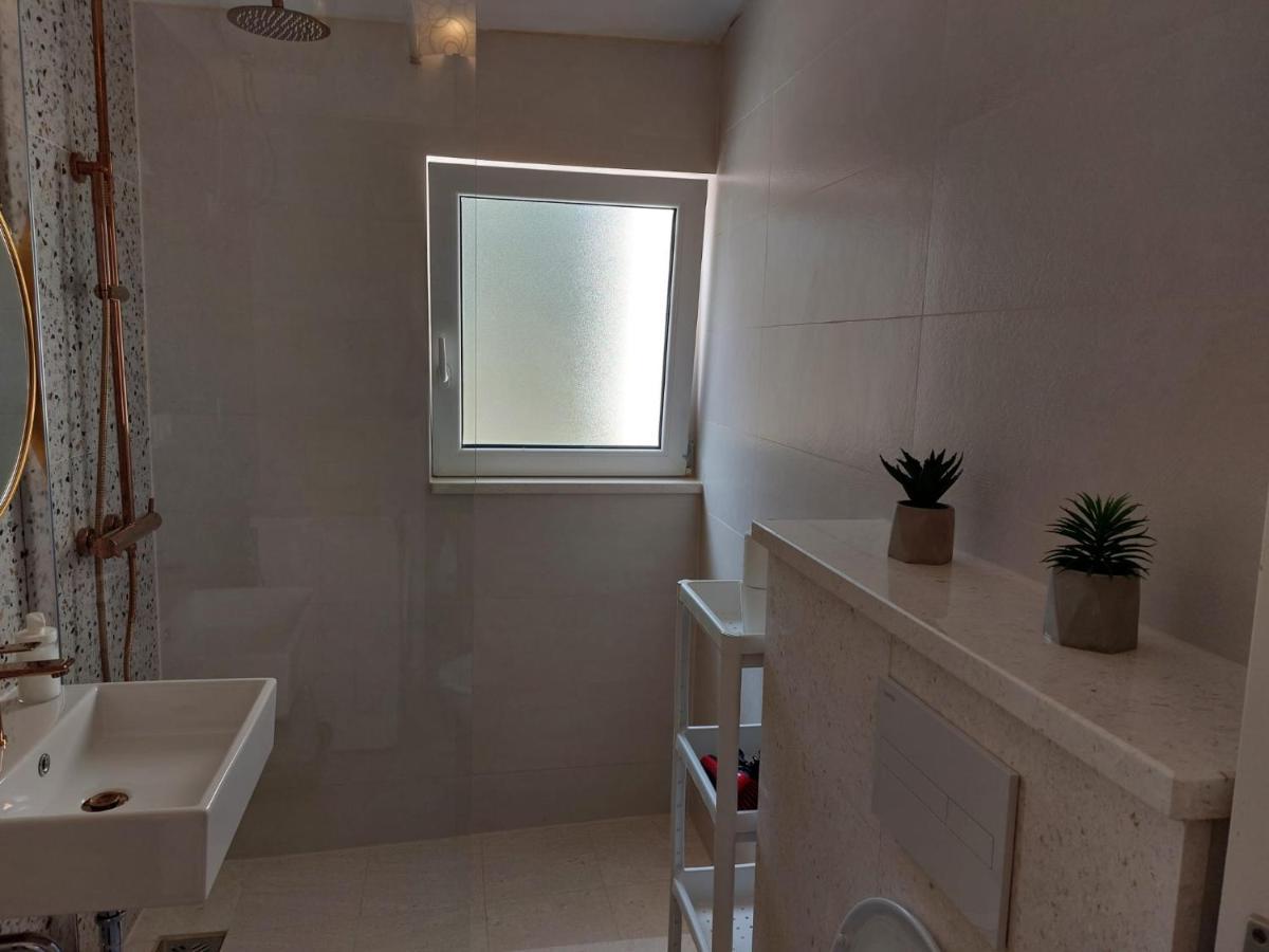 Apartmani Radic Rg Rogoznica  Luaran gambar