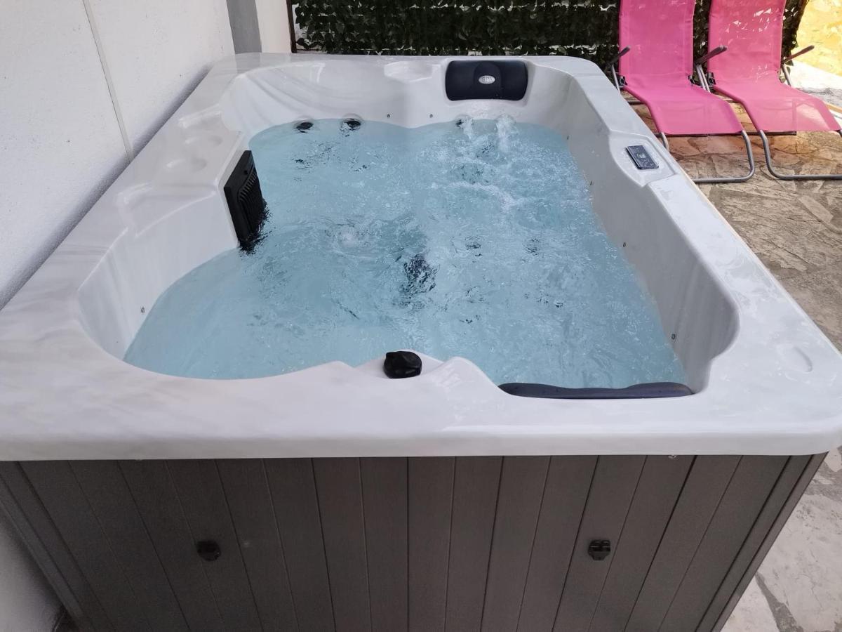 Apartmani Radic Rg Rogoznica  Luaran gambar